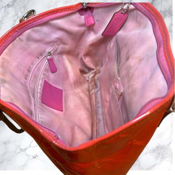 Coach Patent Leather Signature Tote Bag Pink Coral Shoulder Bag Turnlock F14663 - Picture 4 of 7